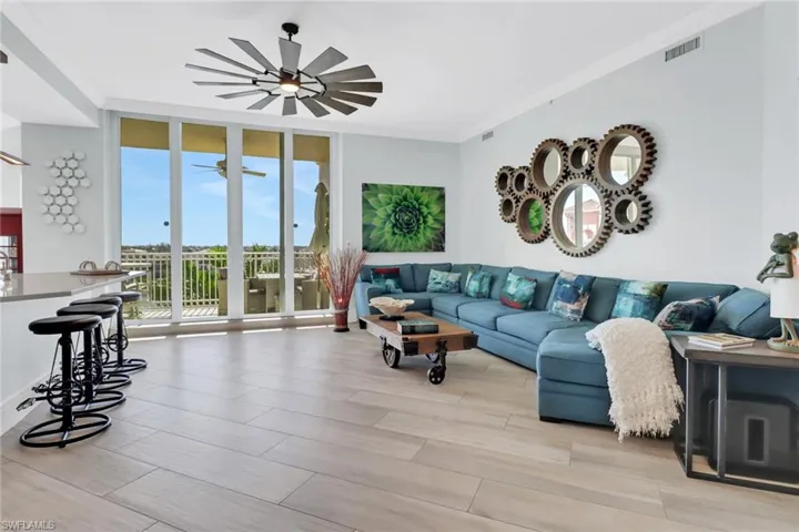 450  Bayfront  PL, Naples, FL 34102