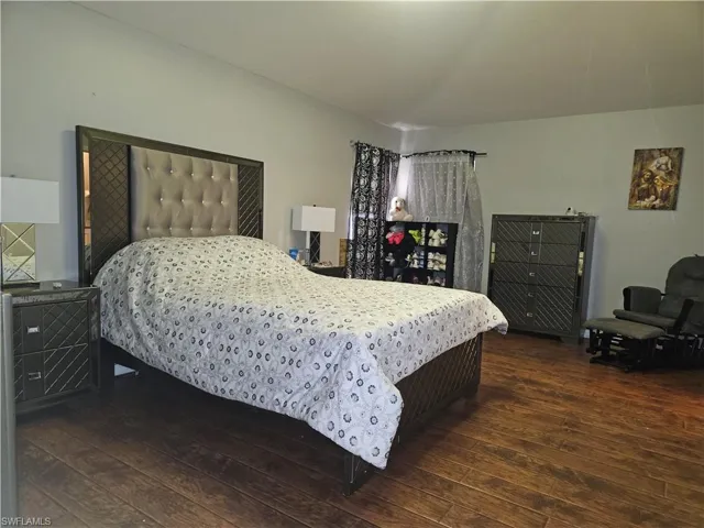 18300 Plumbago Ct, Lehigh Acres, Florida 33972