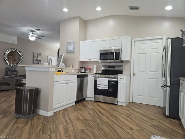 18300 Plumbago Ct, Lehigh Acres, Florida 33972