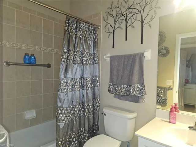 18300 Plumbago Ct, Lehigh Acres, Florida 33972
