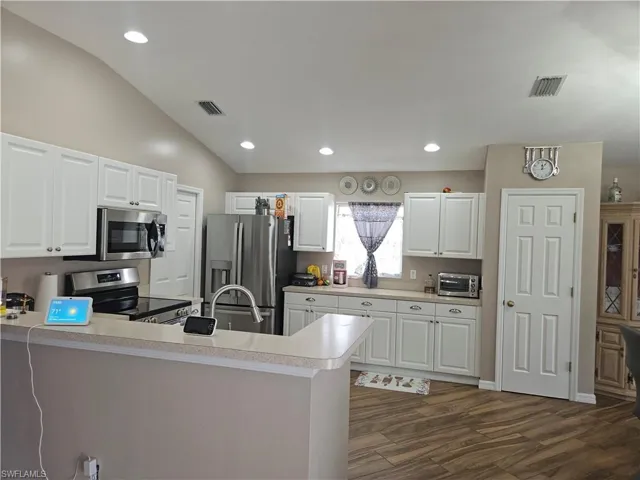 18300 Plumbago Ct, Lehigh Acres, Florida 33972