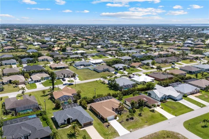 2228 SW 26th  TER, Cape Coral, FL 33914
