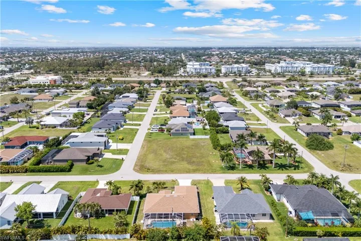 2228 SW 26th  TER, Cape Coral, FL 33914