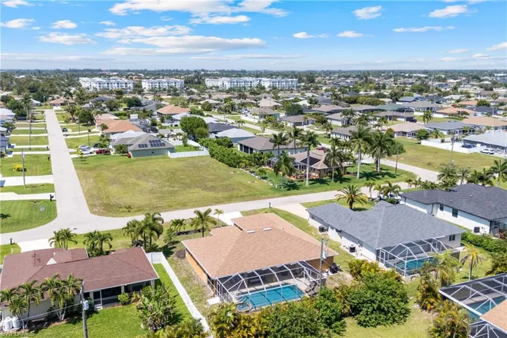 2228 SW 26th  TER, Cape Coral, FL 33914