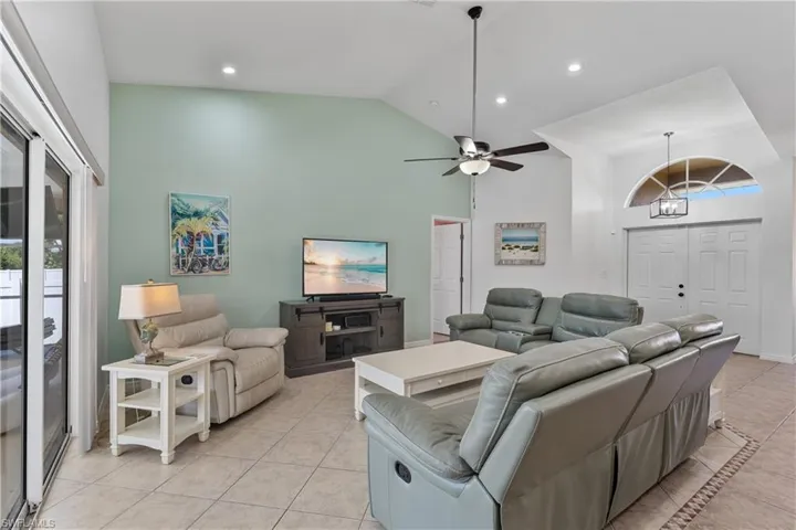 2228 SW 26th  TER, Cape Coral, FL 33914
