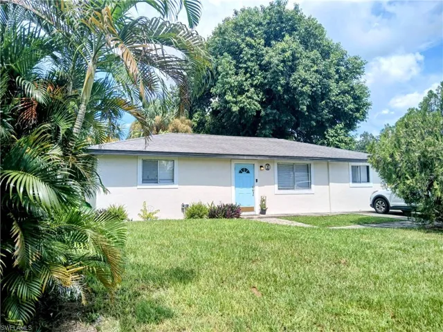 261  Dover  DR, North Fort Myers, FL 33917