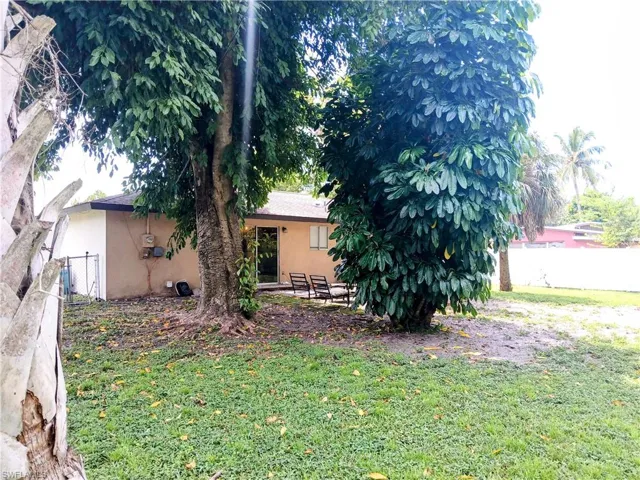 261  Dover  DR, North Fort Myers, FL 33917