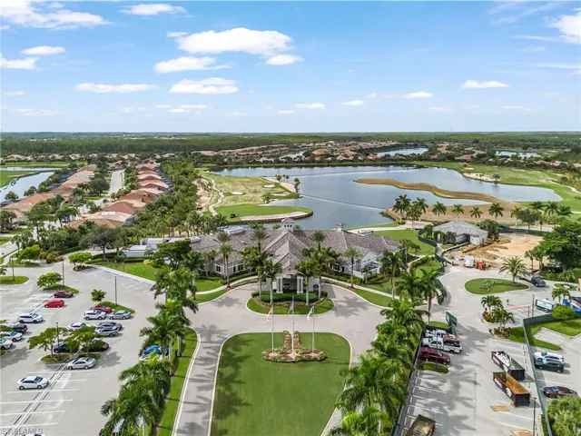 Aerial view of the Colonial Country Club clubhouse.
