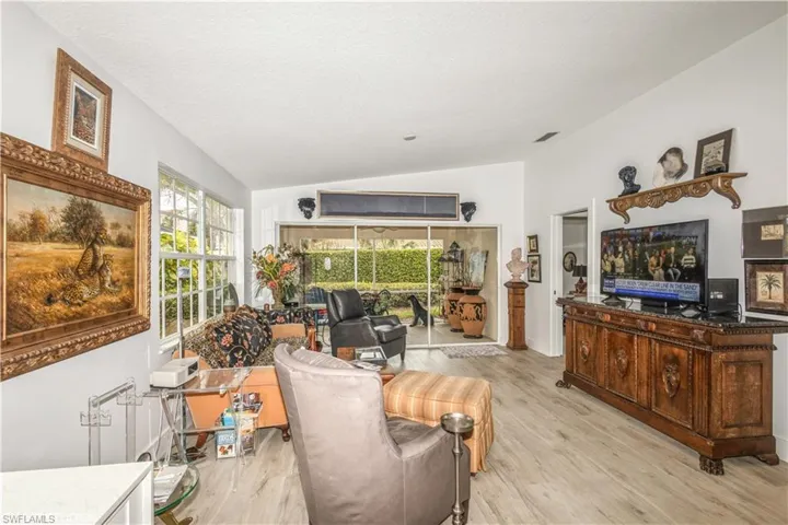 5715  Drummond  WAY, Naples, FL 34119