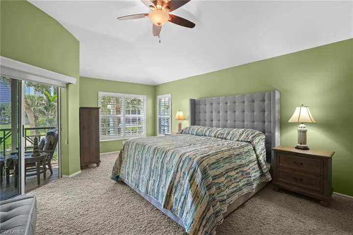 6820  San Marino  DR, Naples, FL 34108