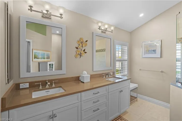 6820  San Marino  DR, Naples, FL 34108
