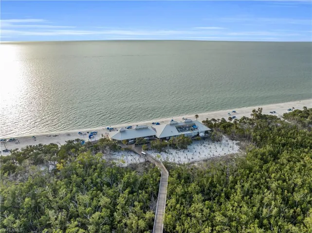 6820  San Marino  DR, Naples, FL 34108