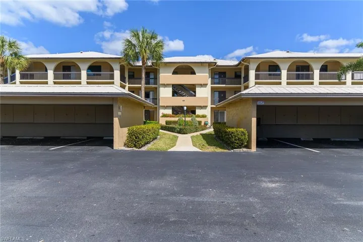 85  Saint Andrews  BLVD, Naples, FL 34113