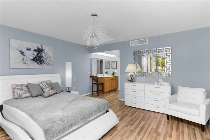 85  Saint Andrews  BLVD, Naples, FL 34113