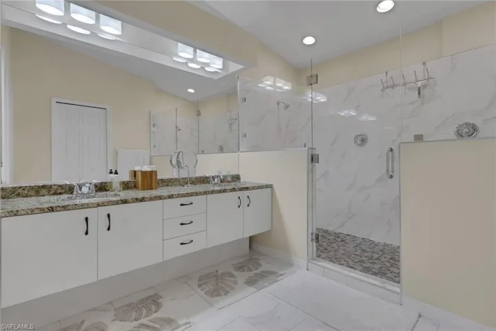 641 Saint Andrews Blvd 108-1, Naples, Florida 34113