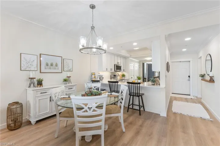 10068  Siesta Bay  DR, Naples, FL 34120