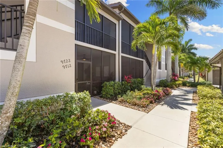 10068  Siesta Bay  DR, Naples, FL 34120