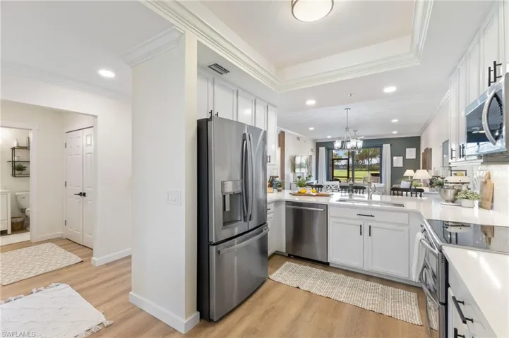 10068  Siesta Bay  DR, Naples, FL 34120