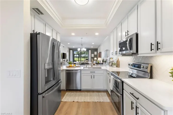 10068  Siesta Bay  DR, Naples, FL 34120