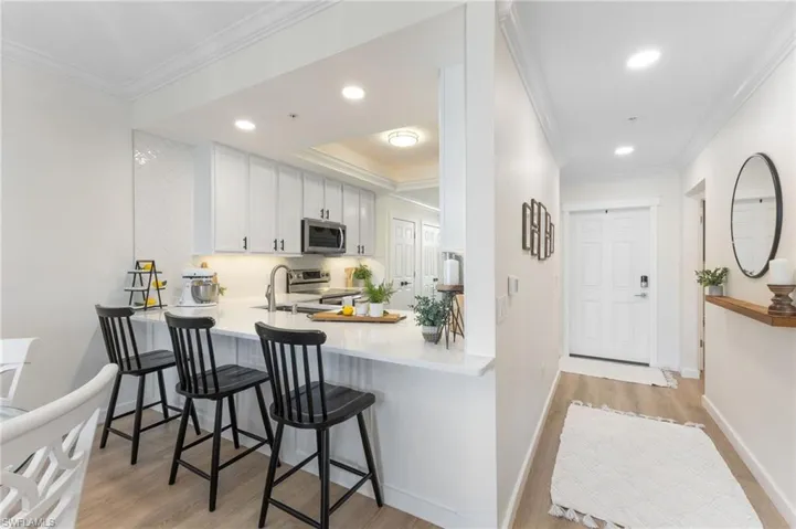 10068  Siesta Bay  DR, Naples, FL 34120
