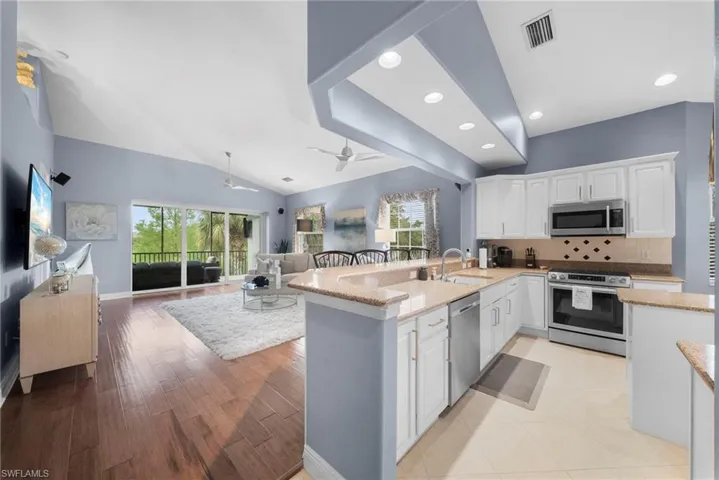 7854 Hawthorne Ter 1304, Naples, Florida 34113
