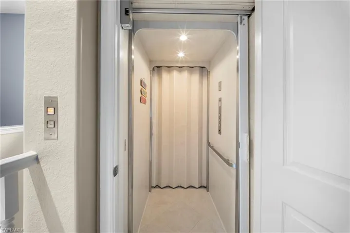 7854 Hawthorne Ter 1304, Naples, Florida 34113