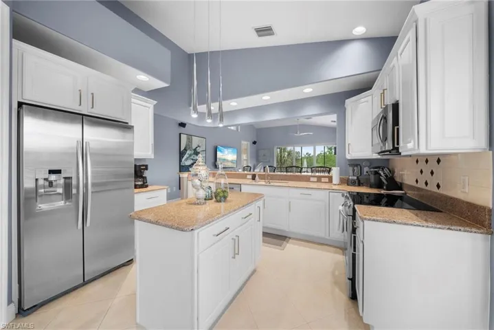 7854 Hawthorne Ter 1304, Naples, Florida 34113