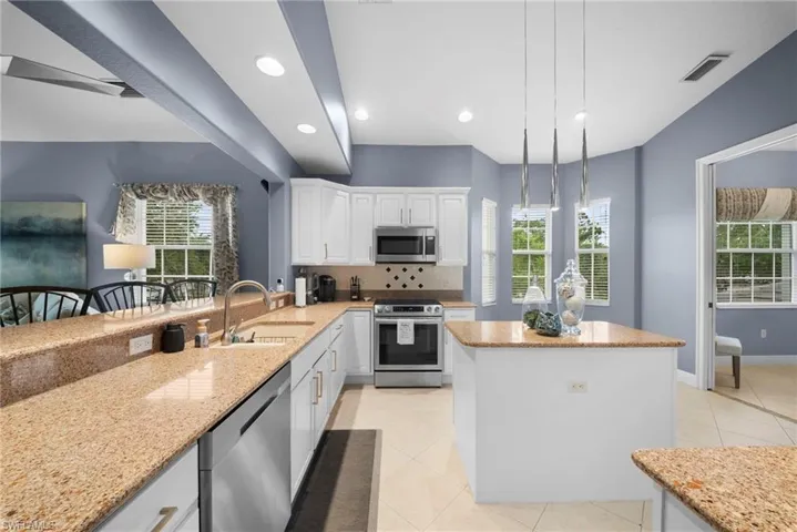 7854 Hawthorne Ter 1304, Naples, Florida 34113