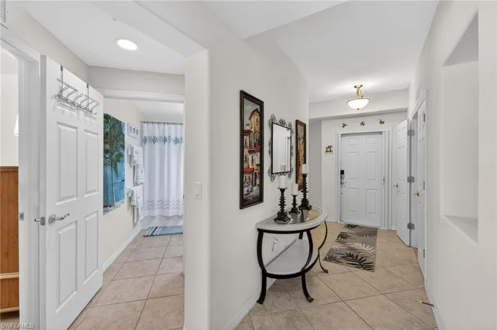 2656 Somerville Loop 1102, Cape Coral, Florida 33991