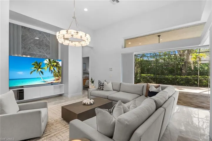 480 Terracina Way, Naples, Florida 34119
