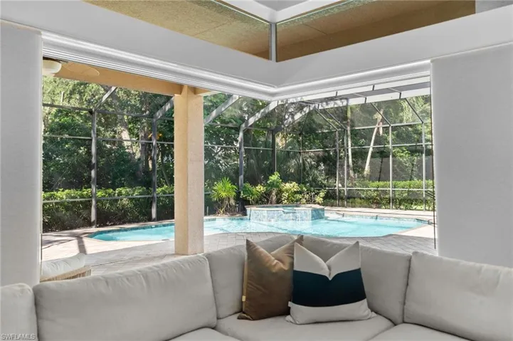 480 Terracina Way, Naples, Florida 34119