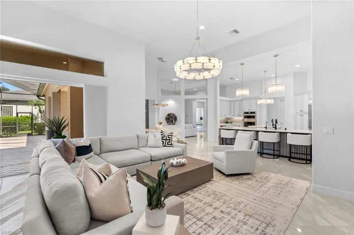 480 Terracina Way, Naples, Florida 34119