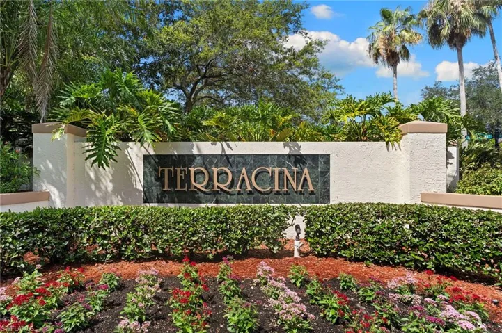 480 Terracina Way, Naples, Florida 34119