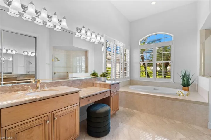 480 Terracina Way, Naples, Florida 34119