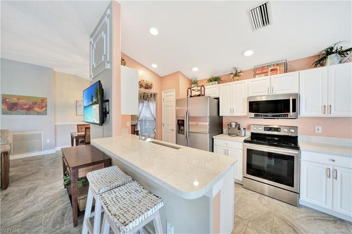 2481 Belleville CT, CAPE CORAL FL 33991