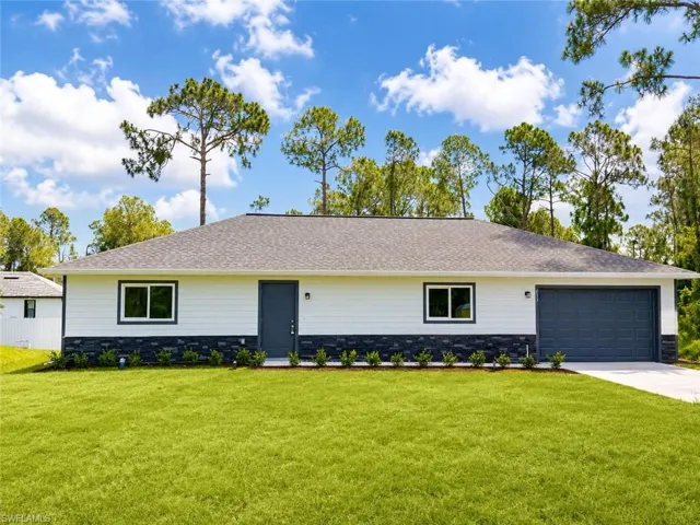 433 Eisenhower Blvd, Lehigh Acres, Florida 33974