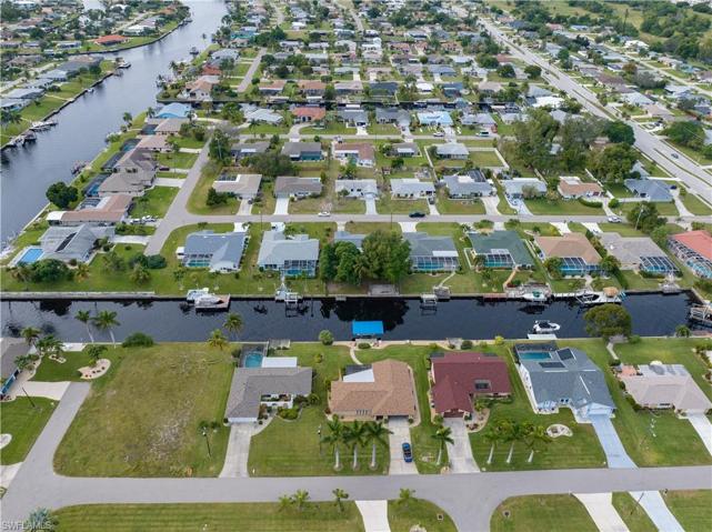 4125 SE 9th CT, CAPE CORAL FL 33904