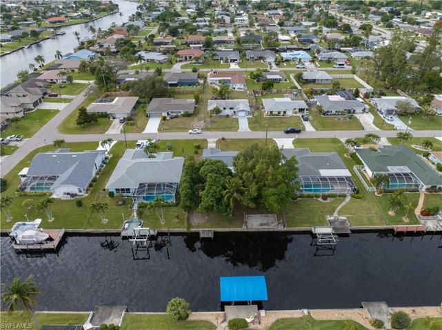 4125 SE 9th CT, CAPE CORAL FL 33904