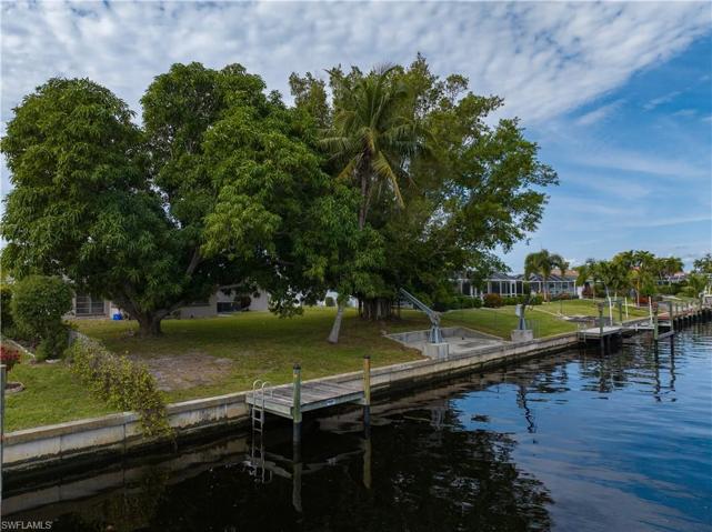 4125 SE 9th CT, CAPE CORAL FL 33904