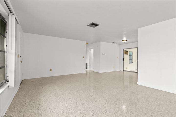 4125 SE 9th CT, CAPE CORAL FL 33904