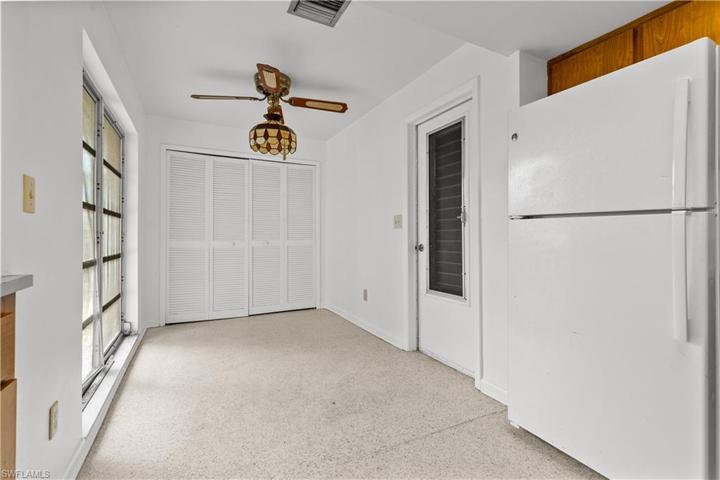 4125 SE 9th CT, CAPE CORAL FL 33904