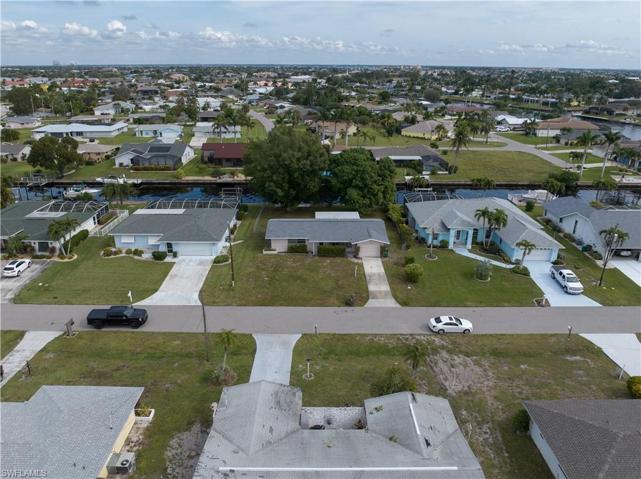 4125 SE 9th CT, CAPE CORAL FL 33904