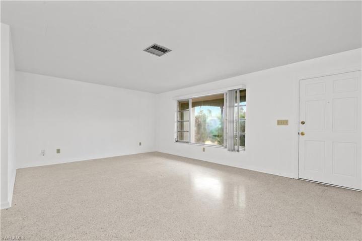 4125 SE 9th CT, CAPE CORAL FL 33904