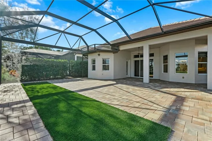7884  Valencia  CT, Naples, FL 34113