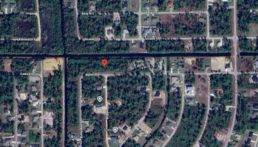 Aerial map of property and surrounding area