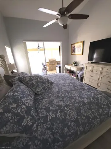 Bedroom with great view of the lake.