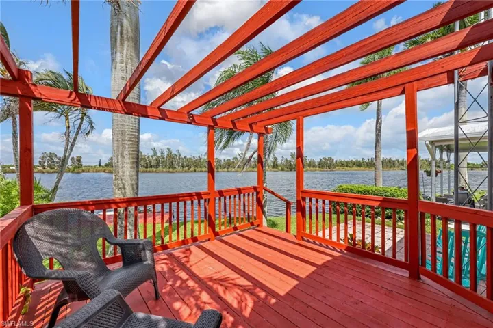 7031 Armadillo Way, Fort Myers, Florida 33967