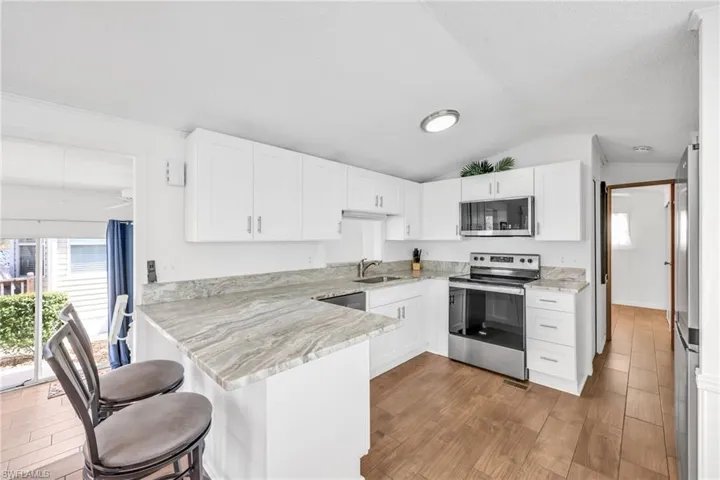 7031 Armadillo Way, Fort Myers, Florida 33967