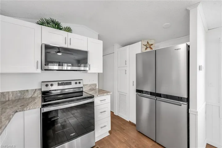 7031 Armadillo Way, Fort Myers, Florida 33967