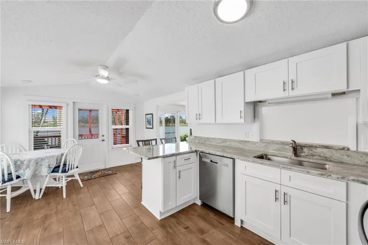 7031 Armadillo Way, Fort Myers, Florida 33967